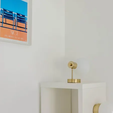Gioffredo A 2 Pas Massena Climatise Apartman